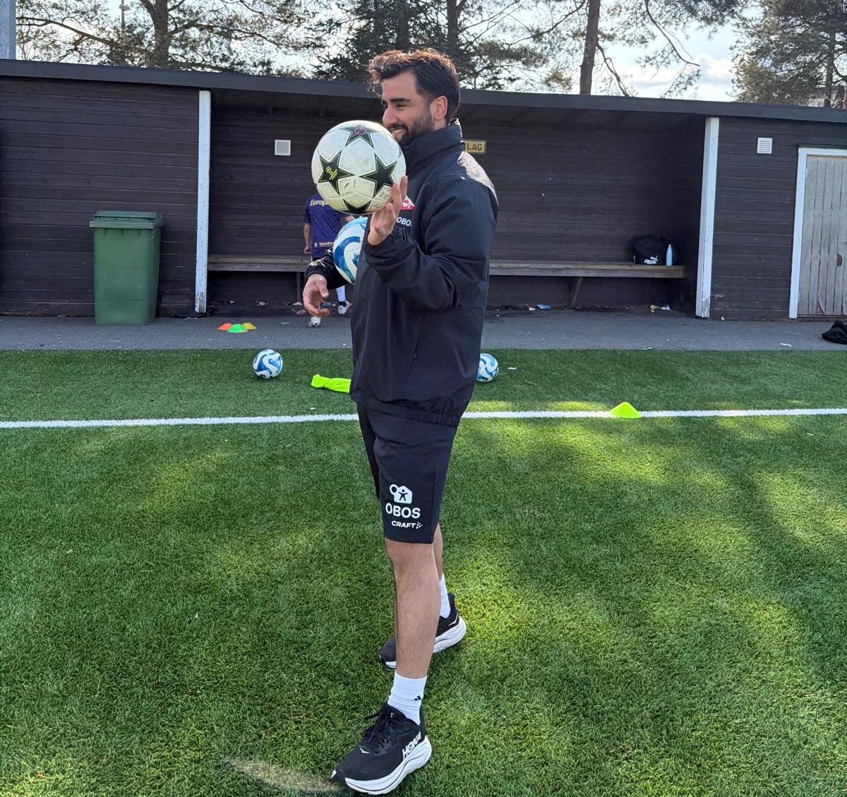 Roj Dosky i aksjon på banen