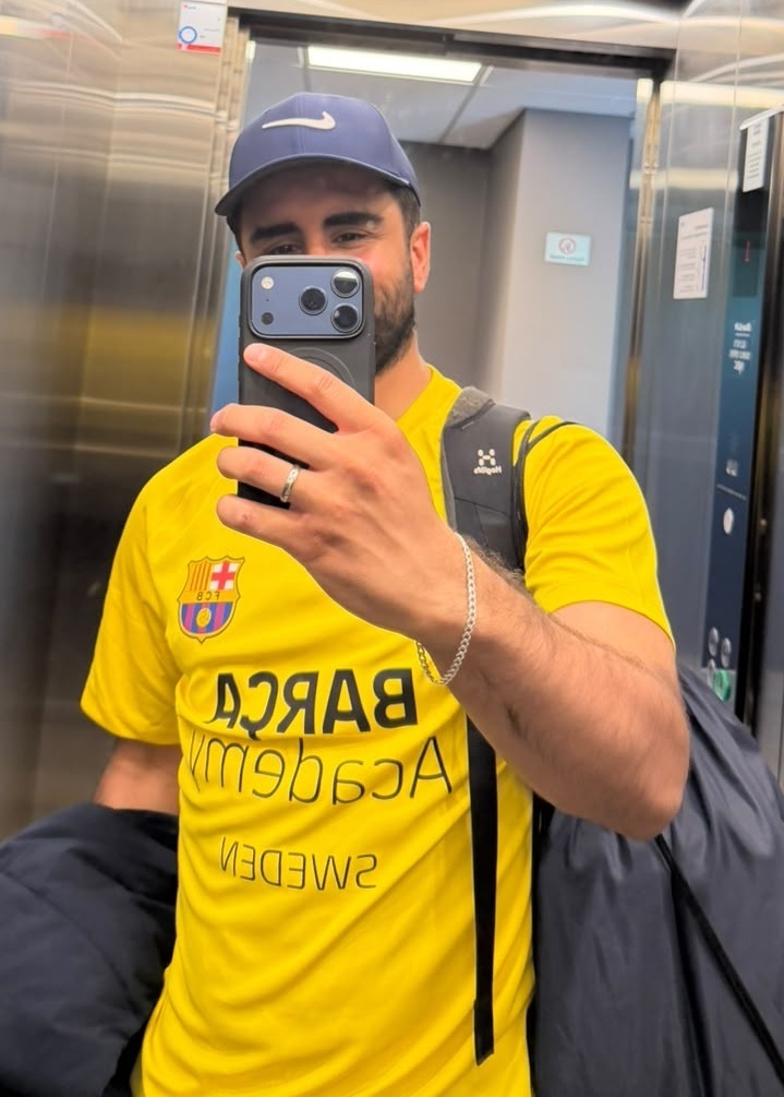 Roj Dosky Selfie - Coach
